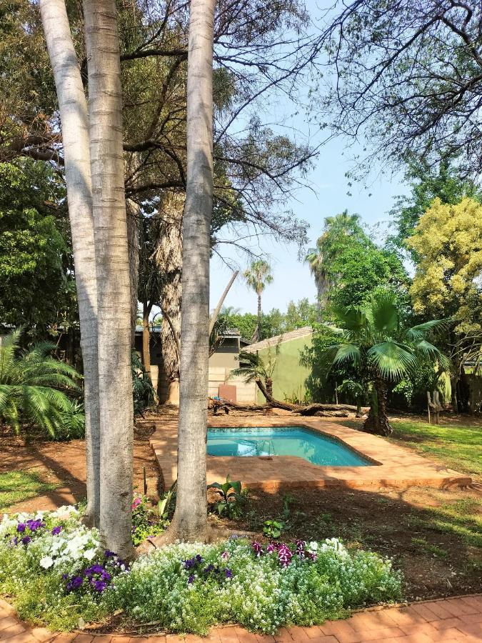 Waterfront Apartment Hartbeespoort