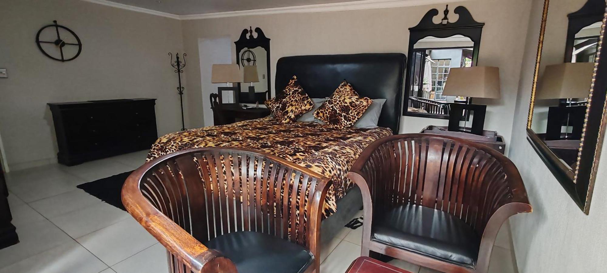 Waterfront Apartment Hartbeespoort
